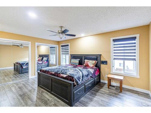 40 Whiteram Way Ne, Calgary, AB - Indoor Photo Showing Bedroom