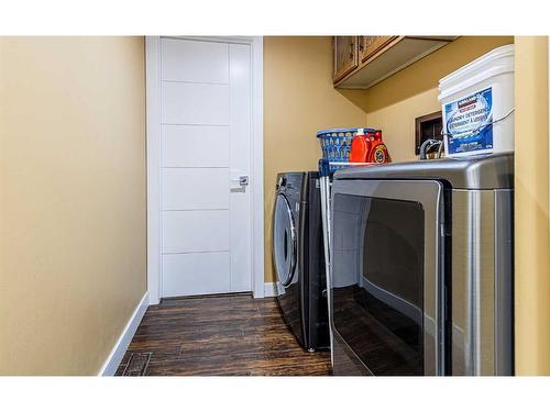 40 Whiteram Way Ne, Calgary, AB - Indoor Photo Showing Laundry Room