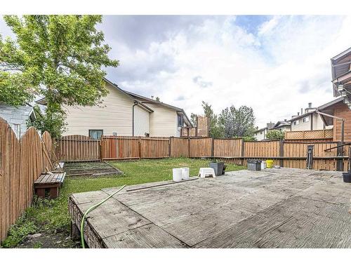 40 Whiteram Way Ne, Calgary, AB - Outdoor