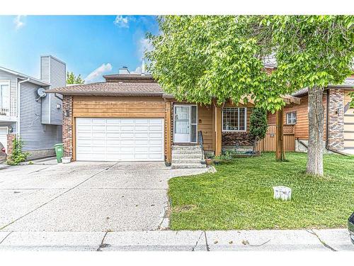 40 Whiteram Way Ne, Calgary, AB - Outdoor