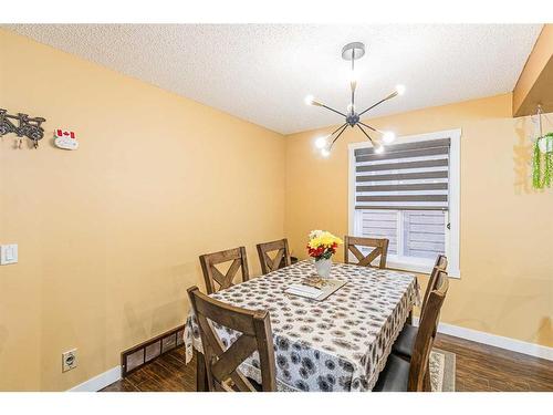 40 Whiteram Way Ne, Calgary, AB - Indoor Photo Showing Dining Room