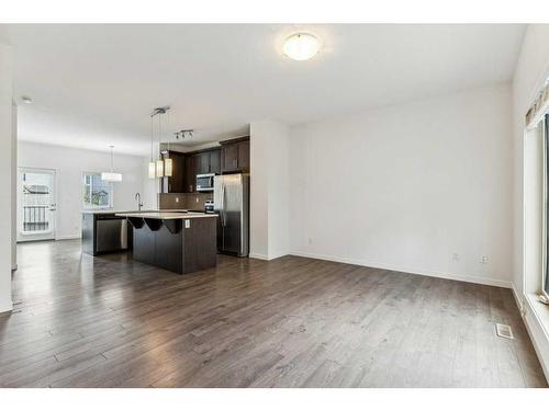 123 Legacy Point Se, Calgary, AB - Indoor Photo Showing Kitchen