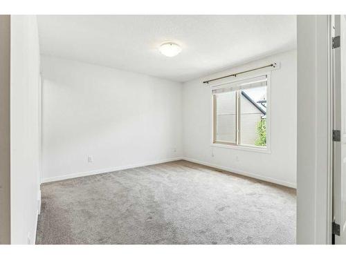 123 Legacy Point Se, Calgary, AB - Indoor Photo Showing Other Room