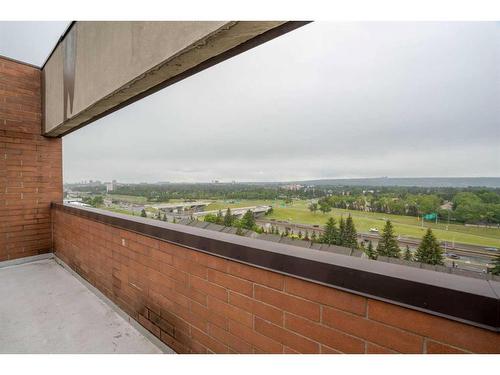 1204-5204 Dalton Drive Nw, Calgary, AB - Outdoor With View
