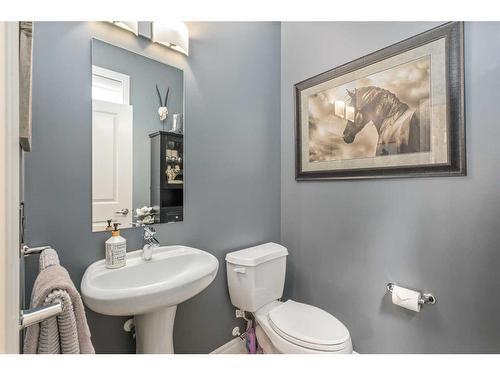 462 Mahogany Terrace Se, Calgary, AB - Indoor Photo Showing Bathroom