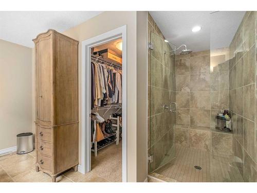 462 Mahogany Terrace Se, Calgary, AB - Indoor Photo Showing Bathroom