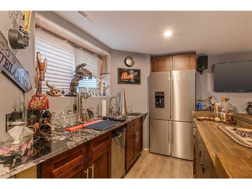 462 Mahogany Terrace Se, Calgary, AB - Indoor Photo Showing Kitchen