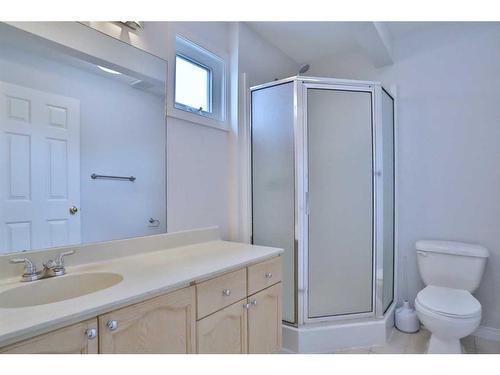 205 Coachway Lane Sw, Calgary, AB - Indoor Photo Showing Bathroom