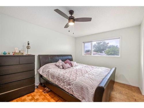 6360 Pineridge Road Ne, Calgary, AB - Indoor Photo Showing Bedroom