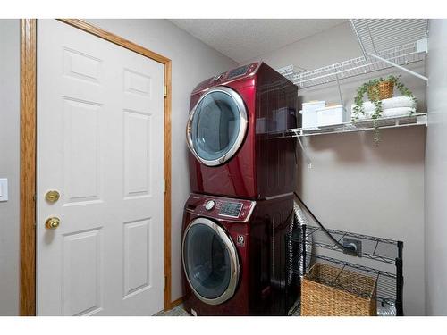 128 Citadel Park Nw, Calgary, AB - Indoor Photo Showing Laundry Room