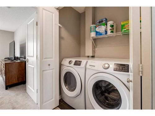 23 Nolancrest Gate Nw, Calgary, AB - Indoor Photo Showing Laundry Room