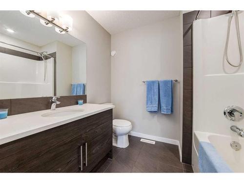 23 Nolancrest Gate Nw, Calgary, AB - Indoor Photo Showing Bathroom