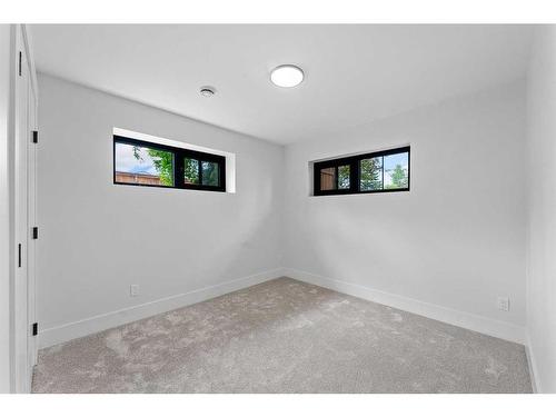 223 Parkside Way Se, Calgary, AB - Indoor Photo Showing Other Room