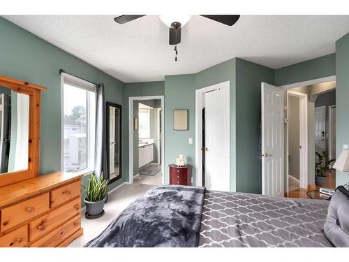 300 De Foras Close Nw, High River, AB - Indoor Photo Showing Bedroom