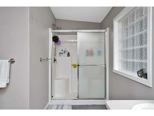 5224 Township Road 292, Rural Mountain View County, AB - Indoor Photo Showing Bathroom