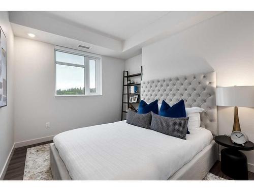 603-1107 Gladstone Road Nw, Calgary, AB - Indoor Photo Showing Bedroom