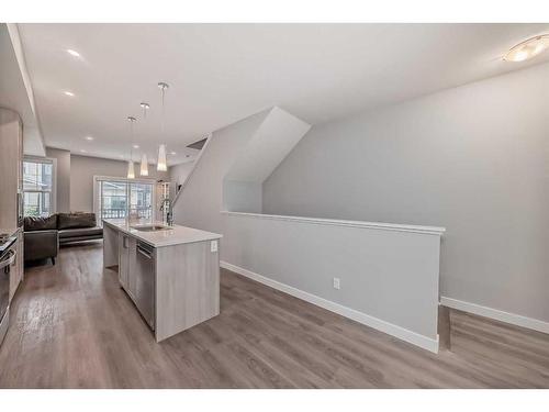 728 Sage Hill Grove Nw, Calgary, AB - Indoor
