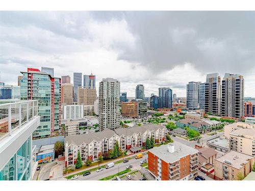 2004-188 15 Avenue Sw, Calgary, AB - Outdoor With View