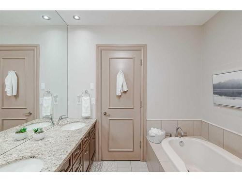 101-690 Princeton Way Sw, Calgary, AB - Indoor Photo Showing Bathroom