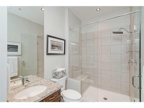 101-690 Princeton Way Sw, Calgary, AB - Indoor Photo Showing Bathroom