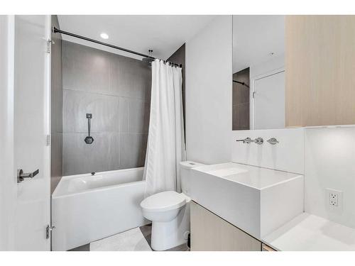 508-615 6 Avenue Se, Calgary, AB - Indoor Photo Showing Bathroom