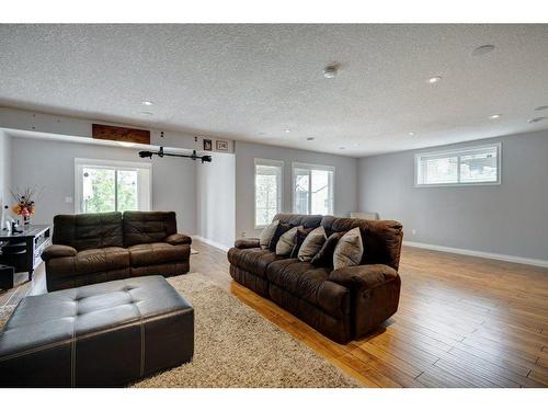 119 Brightoncrest Terrace Se, Calgary, AB - Indoor Photo Showing Living Room