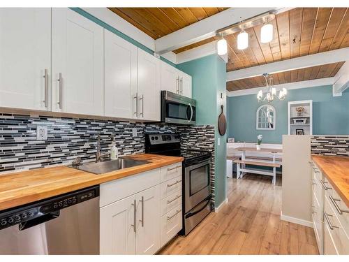502-11010 Bonaventure Drive Se, Calgary, AB - Indoor Photo Showing Kitchen With Upgraded Kitchen