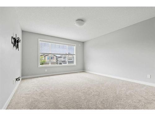 8 Cimarron Springs Circle, Okotoks, AB - Indoor Photo Showing Other Room