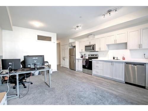 5211-151 Legacy Main Street Se, Calgary, AB - Indoor Photo Showing Kitchen