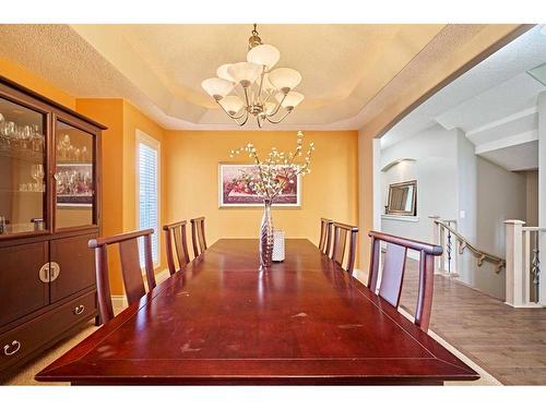 8721 14 Avenue Sw, Calgary, AB - Indoor Photo Showing Dining Room