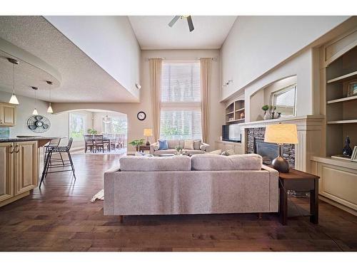 8721 14 Avenue Sw, Calgary, AB - Indoor Photo Showing Living Room With Fireplace