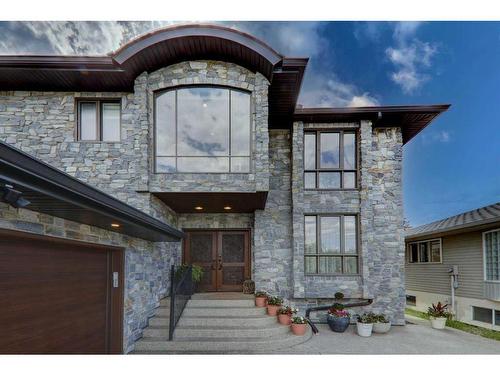 109 Shawnee Place Sw, Calgary, AB - Outdoor