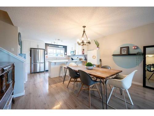 381 Legacy Boulevard Se, Calgary, AB - Indoor Photo Showing Dining Room
