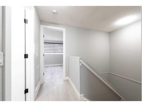 5401 54 Street Ne, Calgary, AB - Indoor Photo Showing Other Room