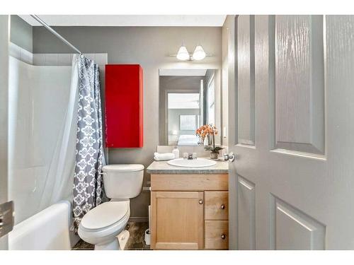 207 Bridlecrest Boulevard Sw, Calgary, AB - Indoor Photo Showing Bathroom