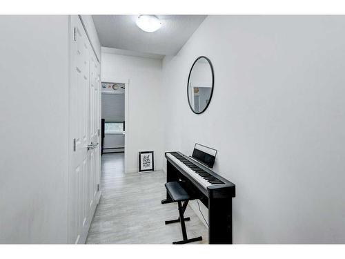 3208-215 Legacy Boulevard Se, Calgary, AB - Indoor Photo Showing Other Room