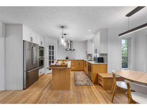 38 Valley Glen Heights Nw, Calgary, AB - Indoor Photo Showing Kitchen With Stainless Steel Kitchen