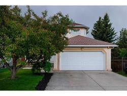 38 Valley Glen Heights NW Calgary, AB T3B 5S7