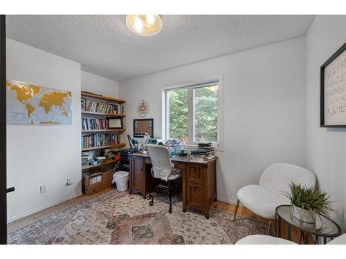 38 Valley Glen Heights Nw, Calgary, AB - Indoor Photo Showing Office
