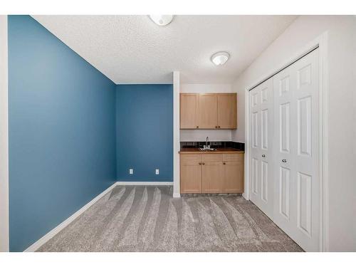 351 Copperfield Boulevard Se, Calgary, AB - Indoor