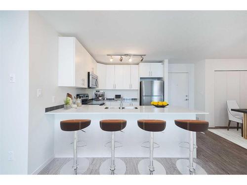 1412-181 Skyview Ranch Manor Ne, Calgary, AB - Indoor Photo Showing Kitchen With Double Sink