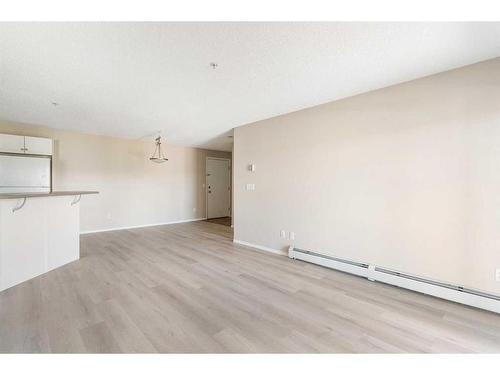 4306-60 Panatella Street Nw, Calgary, AB - Indoor Photo Showing Kitchen