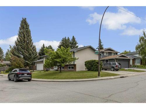 120 Oakside Circle Sw, Calgary, AB - Outdoor With Facade