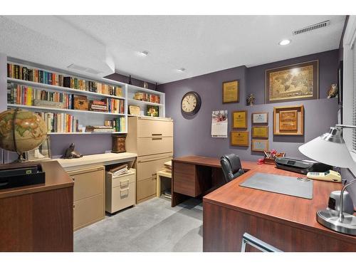 38 Hawkdale Place Nw, Calgary, AB - Indoor Photo Showing Office