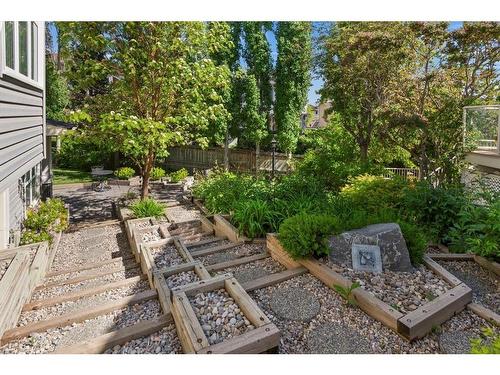 38 Hawkdale Place Nw, Calgary, AB - Outdoor With Deck Patio Veranda