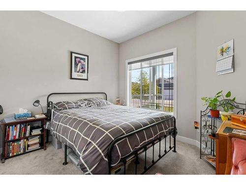 26 Stone Garden Crescent, Carstairs, AB - Indoor Photo Showing Bedroom