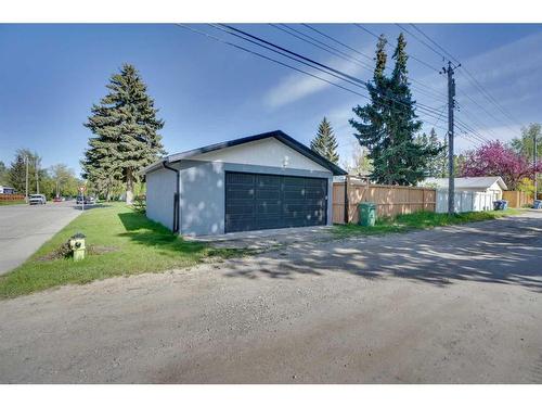 9703 2 Street Se, Calgary, AB - Outdoor