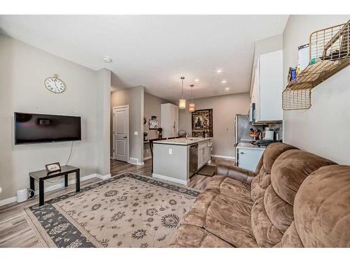 11 Copperstone Common Se, Calgary, AB - Indoor Photo Showing Other Room