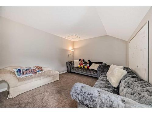 11 Copperstone Common Se, Calgary, AB - Indoor