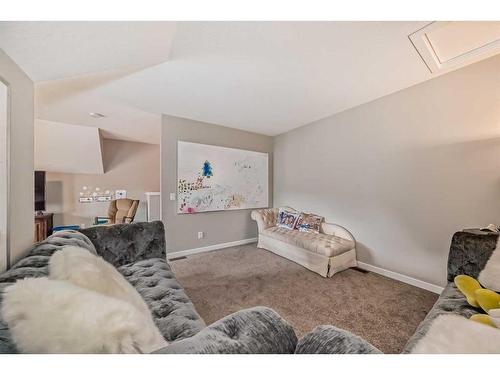 11 Copperstone Common Se, Calgary, AB - Indoor